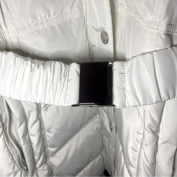 NWOT Laundry by Shelli Segal Faux Fur Collar Down Feather White Puffer Coat In M - Picture 5 of 14